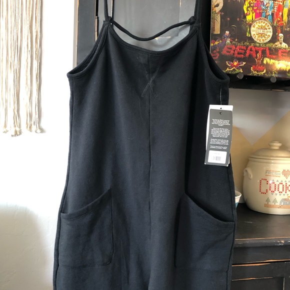 NWT Women’s Glyder Effortless Jumpsuit in black size large - Picture 8 of 15